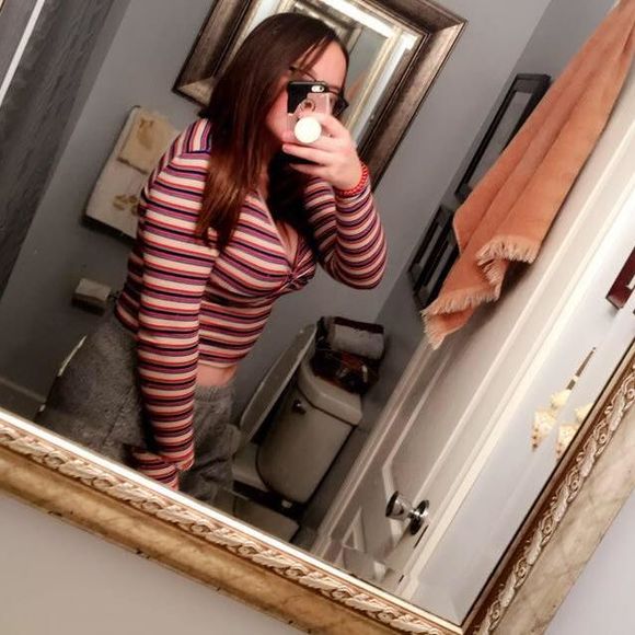 Meet your Posher, Jade - Picture 1 of 1